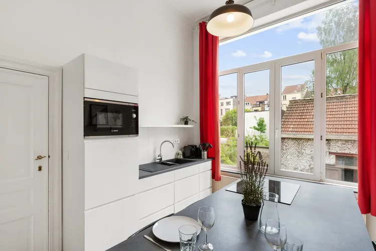 Modern one bedroom apartment in Etterbeek, Brussels
