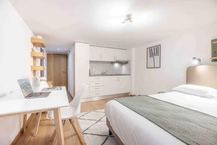  Furnished studio located in the heart of Lausanne, ideal for students. Interior 1