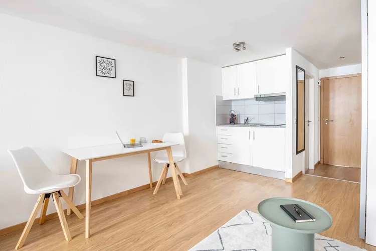 Furnished studio in the heart of Lausanne, ideal for students. Interior 2