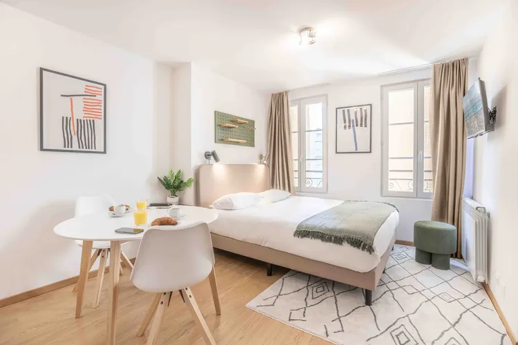  Furnished studio located in the heart of Lausanne, ideal for students.